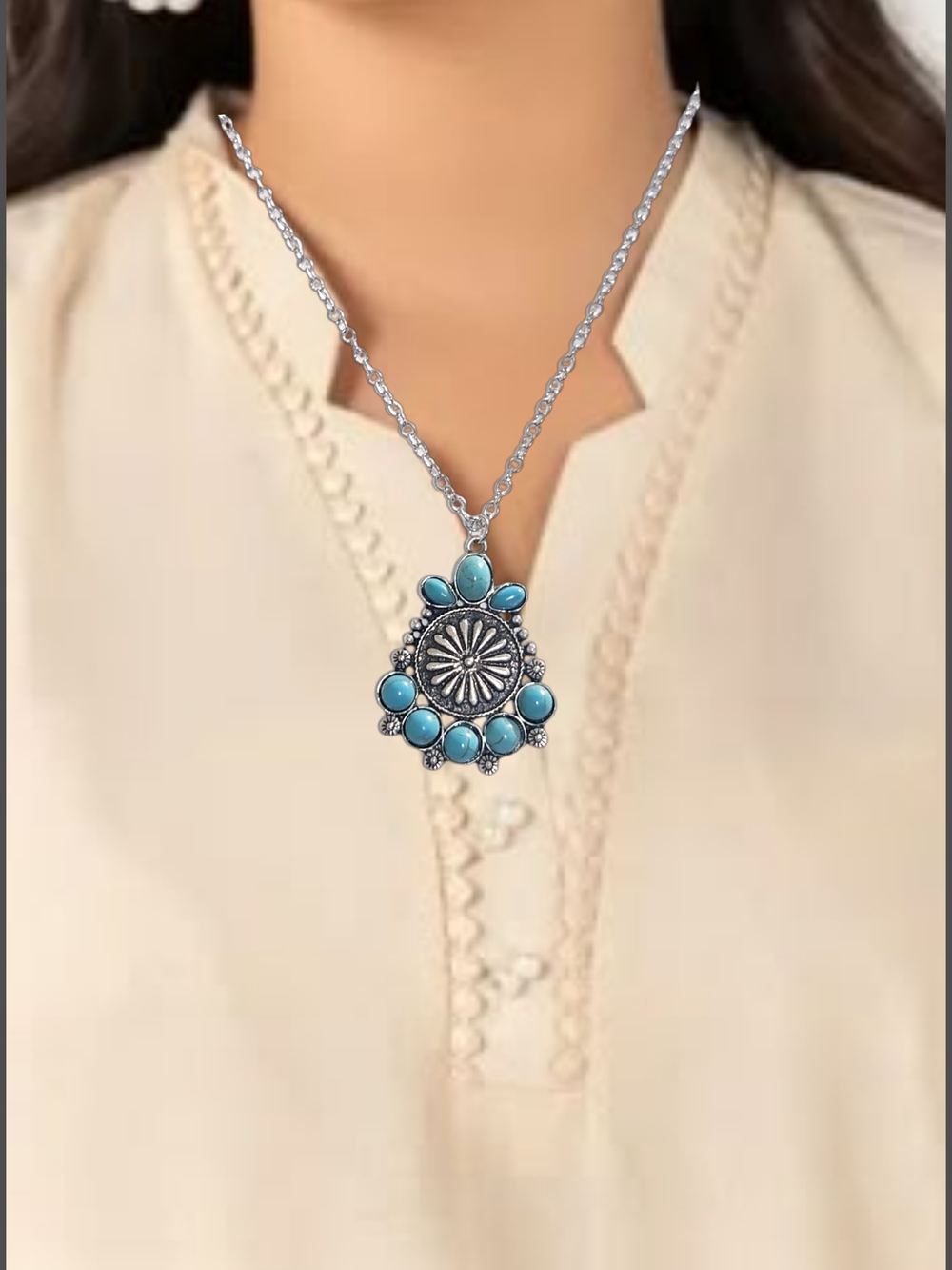 Turquoise Floral Pendant Necklace - Silver Tone. NWOT